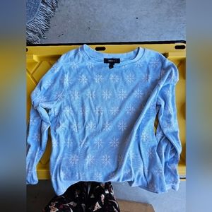 Long sleeve snowflake thermal shirt